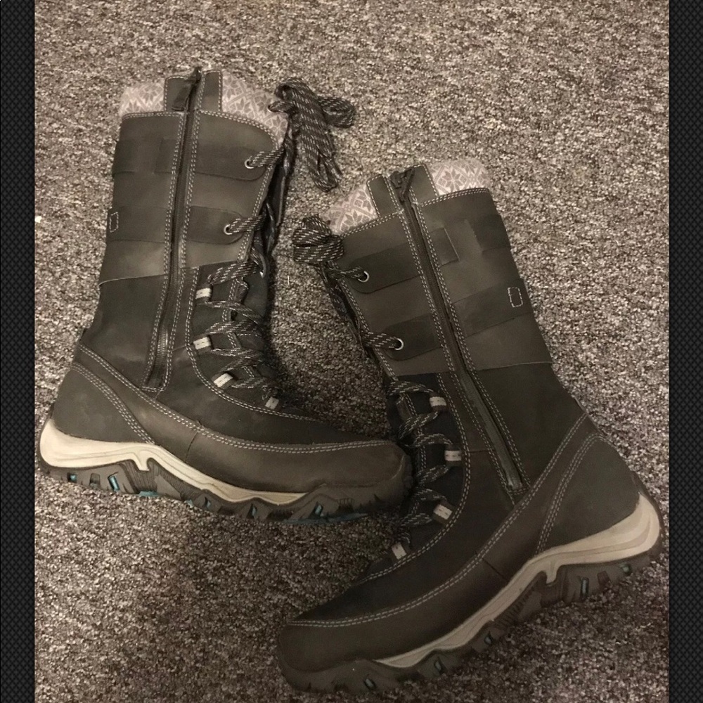 Merrell Women’s Polarand Rove Peak Waterproof Boot